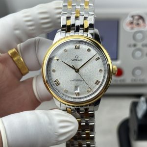 Men's Omega De Ville Classic 40mm Automatic AAA Replica Watch 1135485354 - front view | De Ville