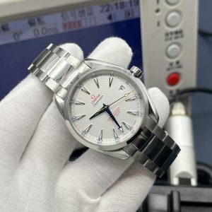 Premium Omega Seamaster 150M Super Clone Watches with Luxury Finish 1136253551 - front view | Omega