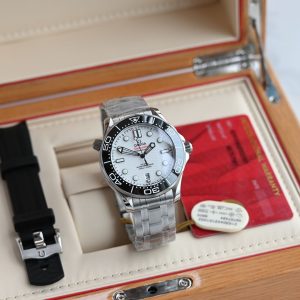 Omega Seamaster Planet Ocean Super Clone Watch with Cash on Delivery 1128076273 - front view | Omega